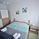 Apartment Navy Near The Beach